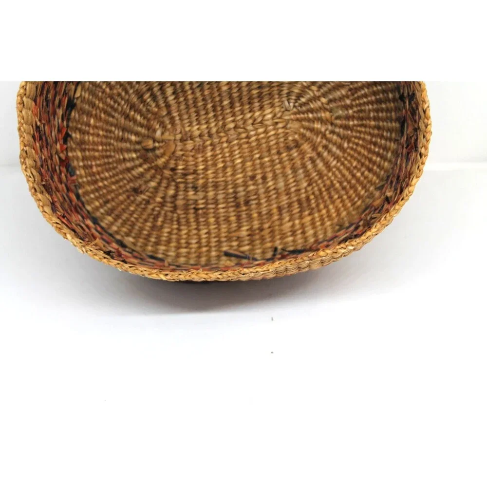 Sweetgrass Handmade Basket Small oval w/lid, 7.5